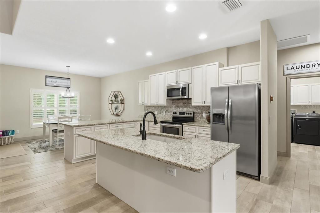 For Sale: $674,900 (3 beds, 2 baths, 2590 Square Feet)