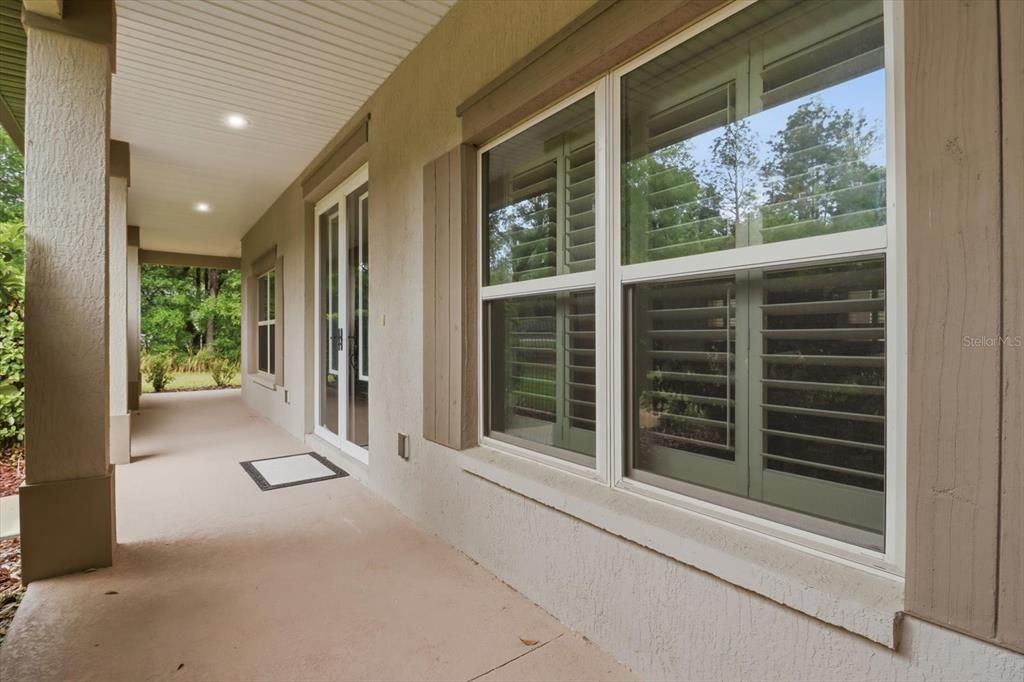For Sale: $674,900 (3 beds, 2 baths, 2590 Square Feet)