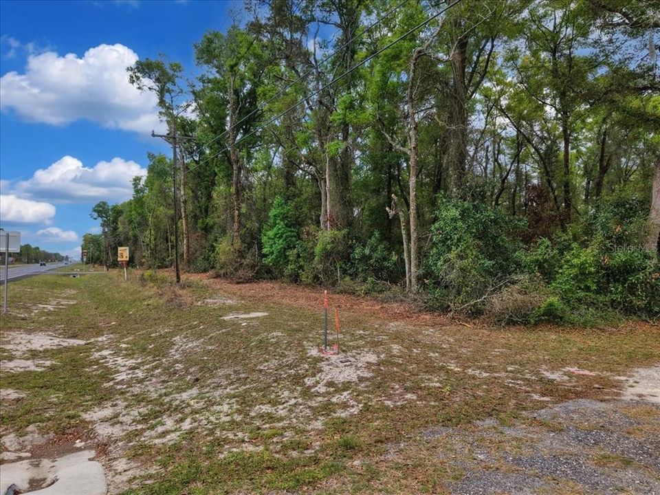 На продажу: $99,500 (1.05 acres)