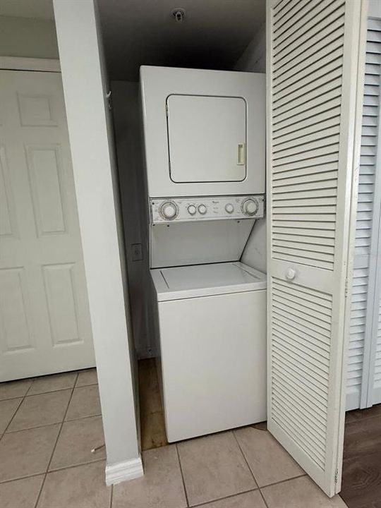 На продажу: $155,000 (1 спален, 1 ванн, 643 Квадратных фут)