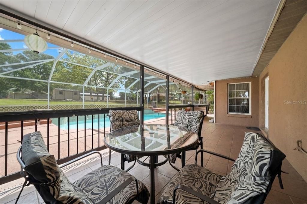 Active With Contract: $375,000 (4 beds, 2 baths, 2020 Square Feet)