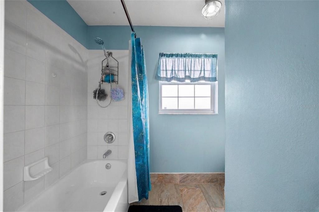 Active With Contract: $375,000 (4 beds, 2 baths, 2020 Square Feet)