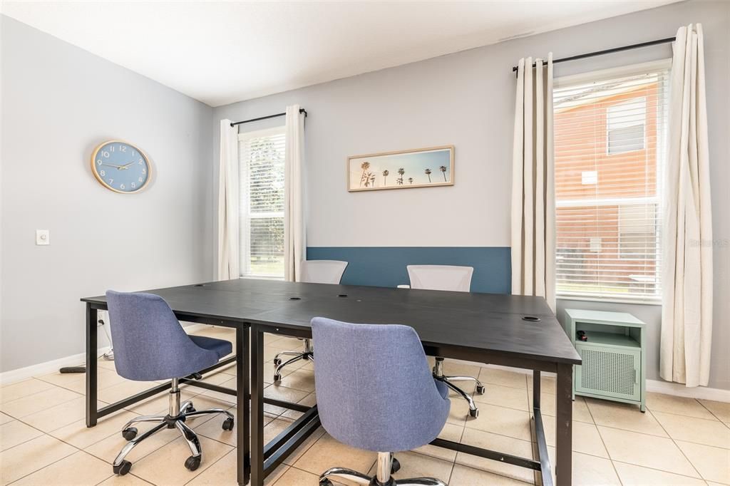 En Venta: $595,000 (6 camas, 5 baños, 3512 Pies cuadrados)