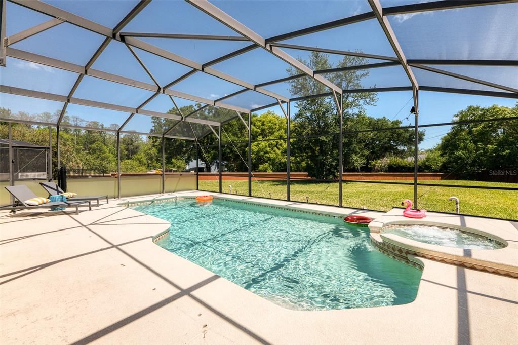 En Venta: $595,000 (6 camas, 5 baños, 3512 Pies cuadrados)