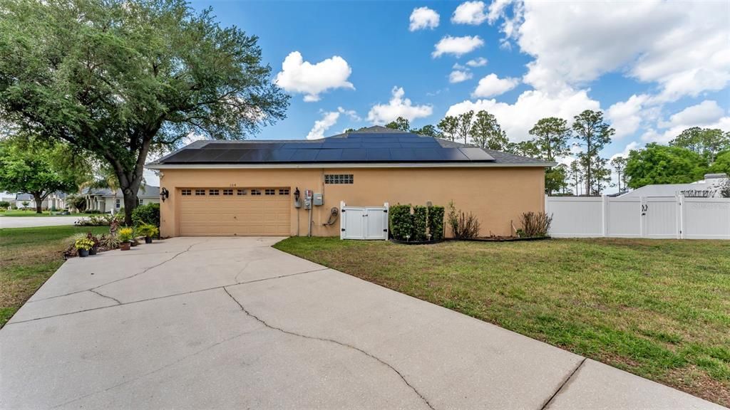Active With Contract: $465,000 (4 beds, 3 baths, 2430 Square Feet)