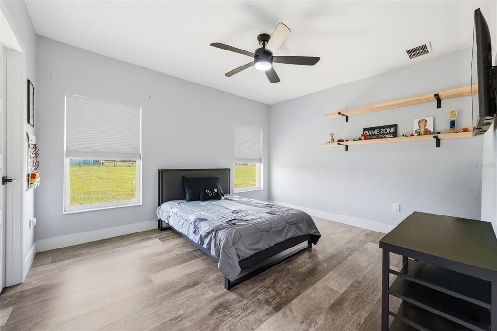 For Sale: $999,950 (4 beds, 3 baths, 3494 Square Feet)