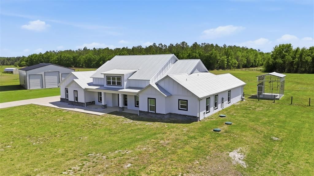 For Sale: $999,950 (4 beds, 3 baths, 3494 Square Feet)