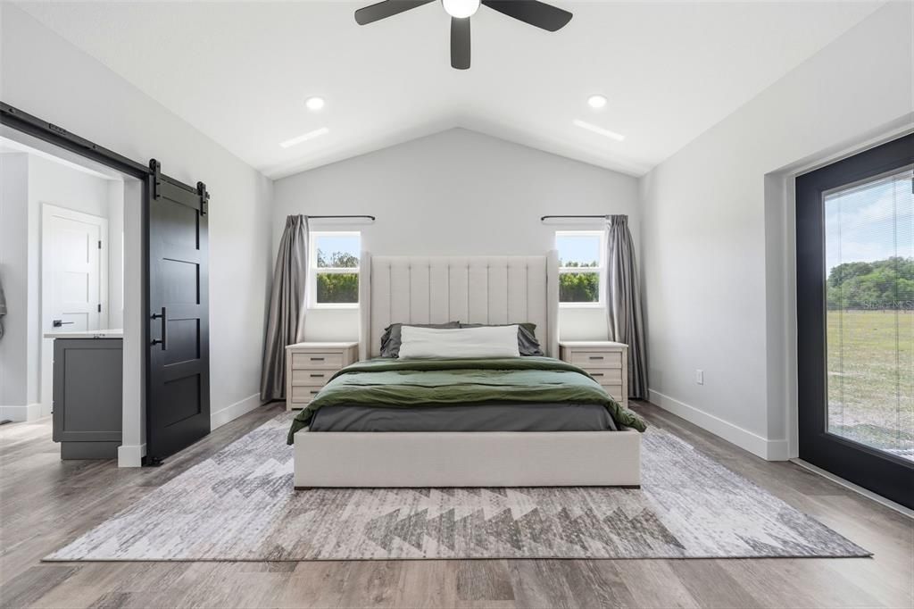 For Sale: $999,950 (4 beds, 3 baths, 3494 Square Feet)