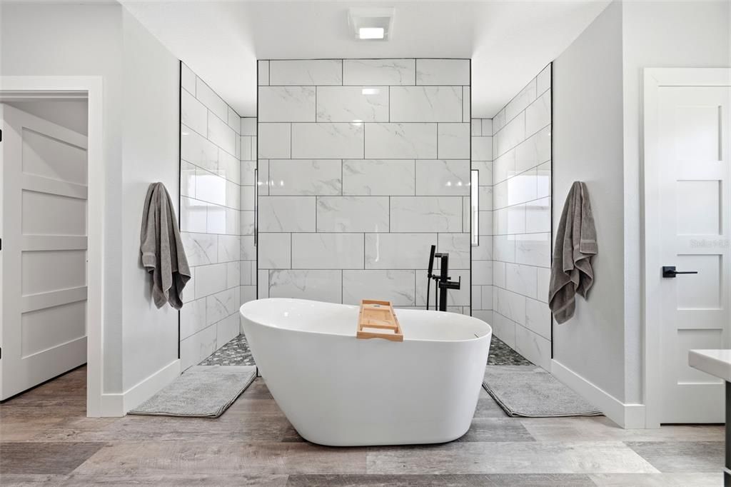For Sale: $999,950 (4 beds, 3 baths, 3494 Square Feet)