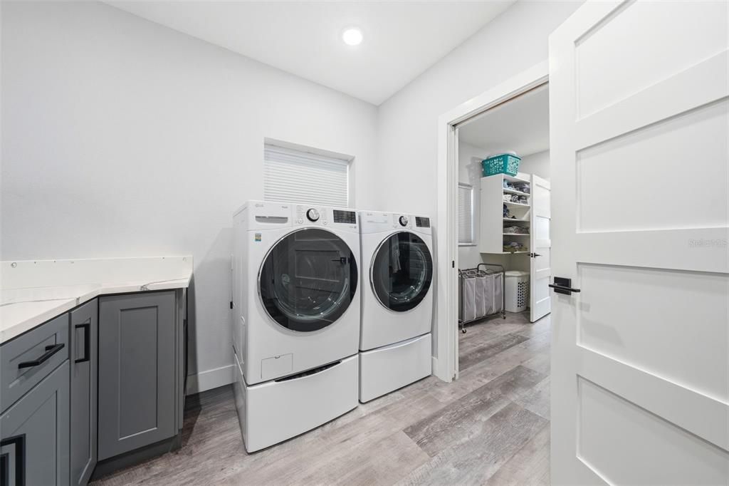 For Sale: $999,950 (4 beds, 3 baths, 3494 Square Feet)