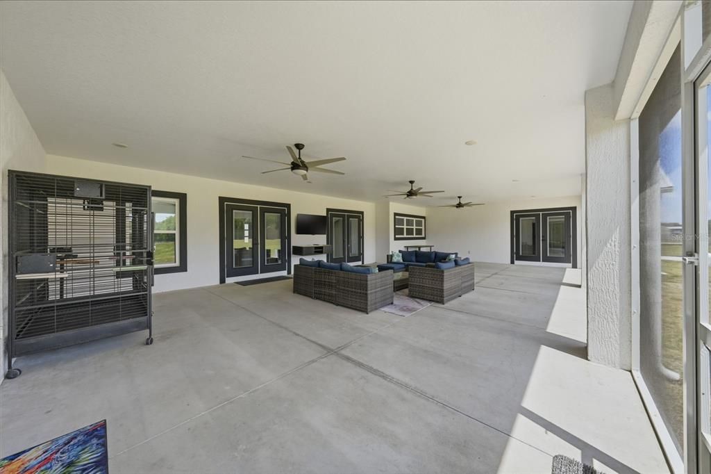 For Sale: $999,950 (4 beds, 3 baths, 3494 Square Feet)