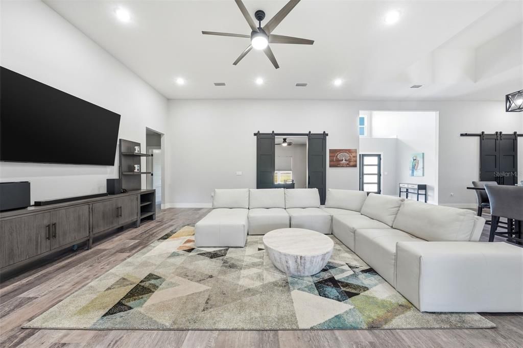 For Sale: $999,950 (4 beds, 3 baths, 3494 Square Feet)