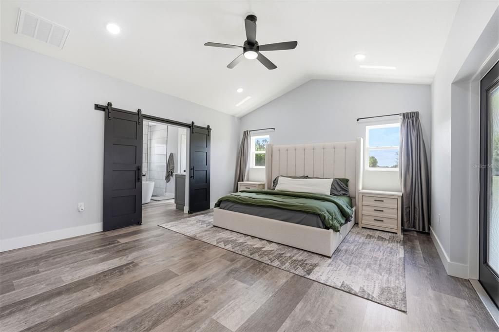 For Sale: $999,950 (4 beds, 3 baths, 3494 Square Feet)
