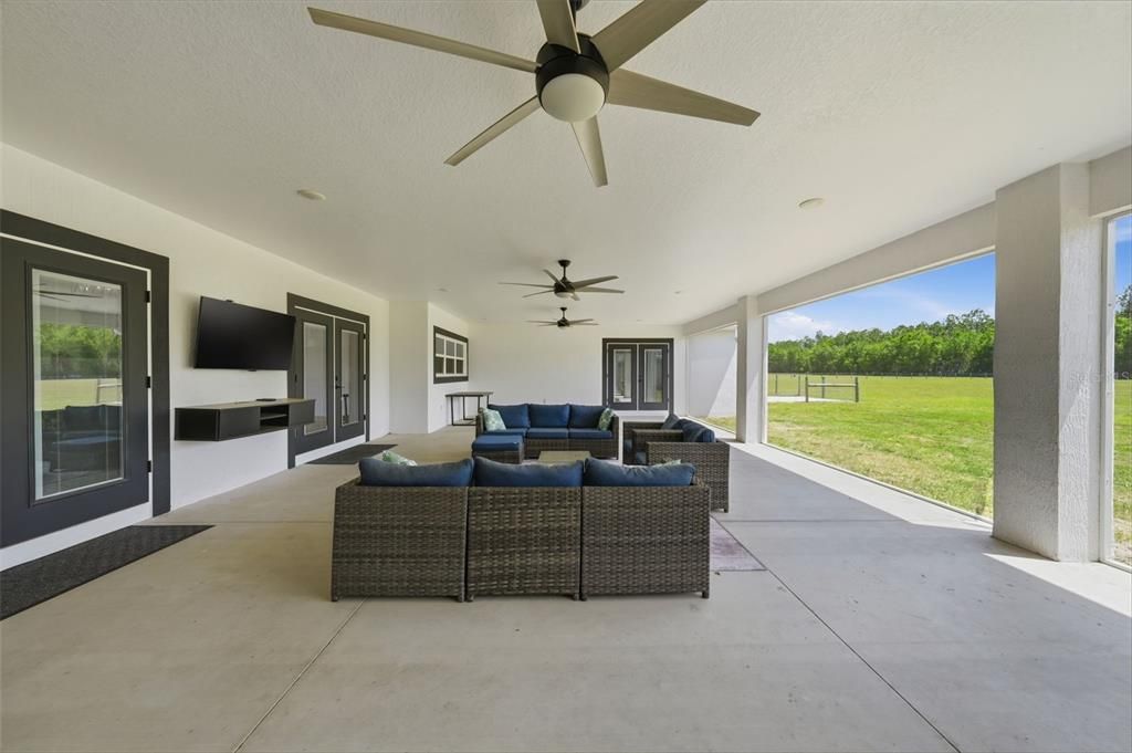 For Sale: $999,950 (4 beds, 3 baths, 3494 Square Feet)