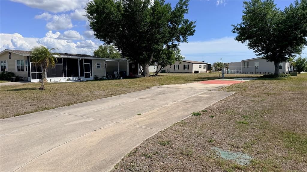 待售: $39,000 (0.18 acres)