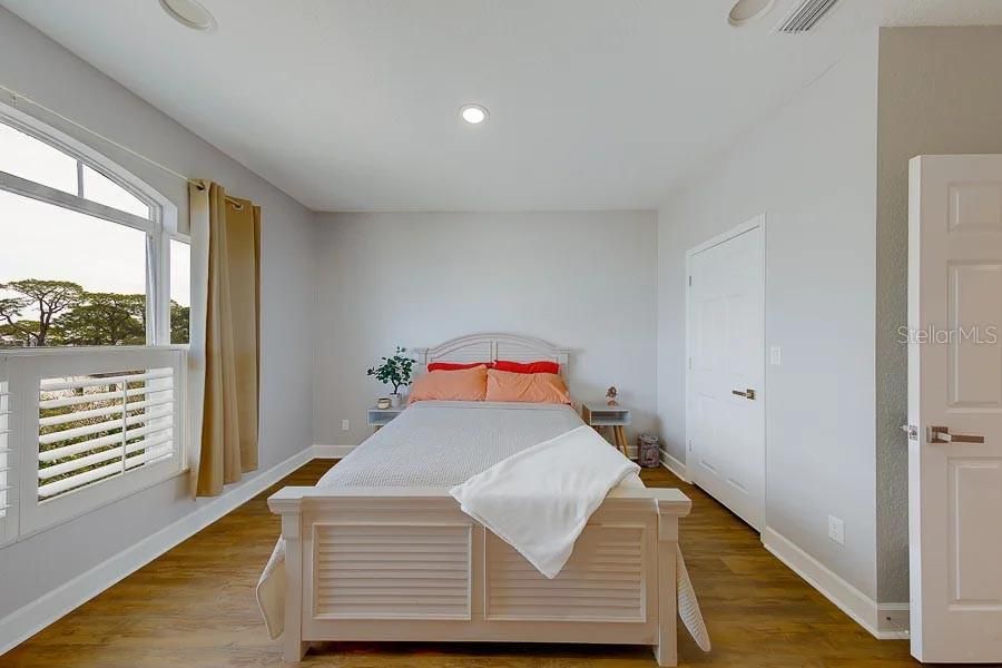 En Venta: $1,200,000 (3 camas, 4 baños, 3344 Pies cuadrados)