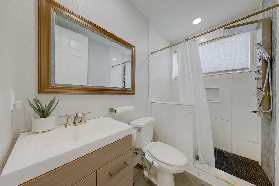 En Venta: $1,200,000 (3 camas, 4 baños, 3344 Pies cuadrados)
