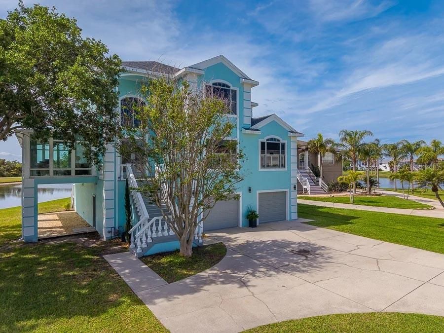 En Venta: $1,200,000 (3 camas, 4 baños, 3344 Pies cuadrados)