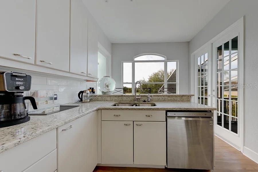 En Venta: $1,200,000 (3 camas, 4 baños, 3344 Pies cuadrados)