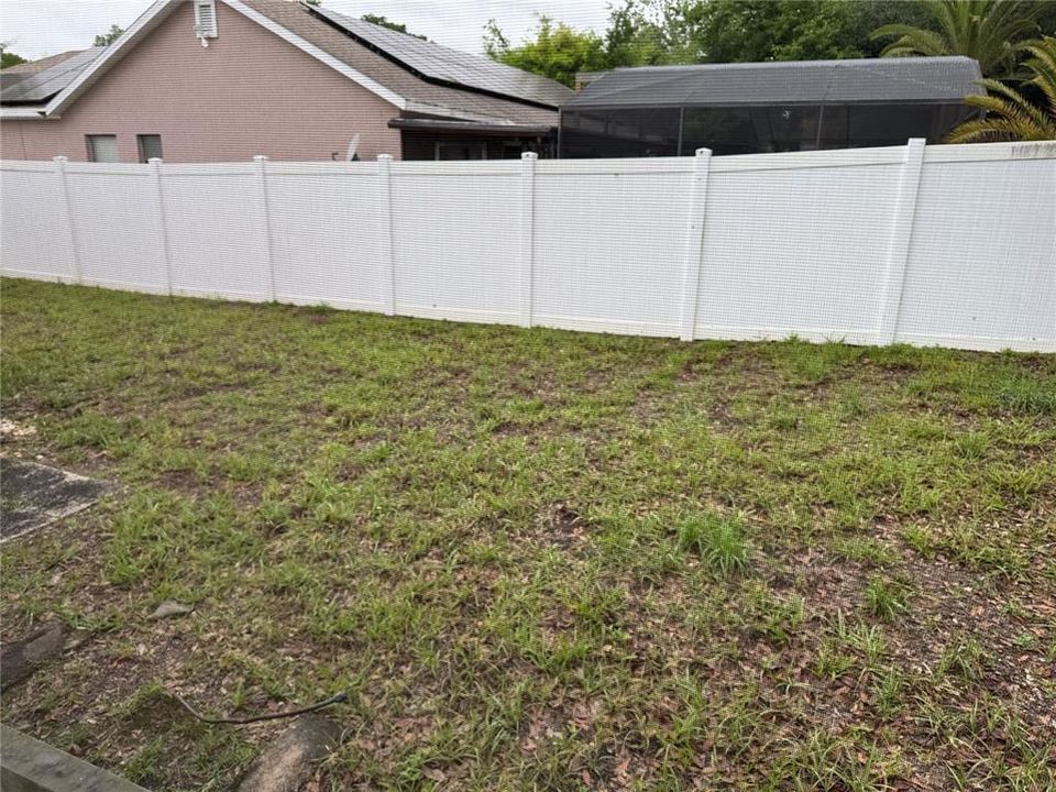 Active With Contract: $339,900 (3 beds, 2 baths, 1425 Square Feet)