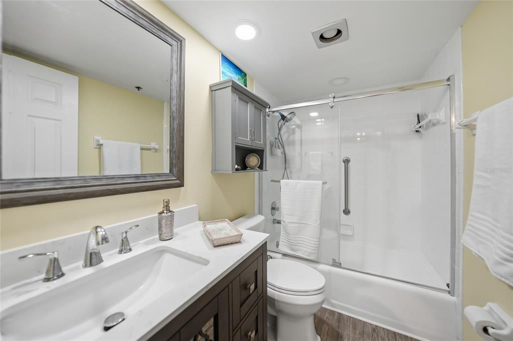 For Sale: $250,000 (3 beds, 2 baths, 1447 Square Feet)