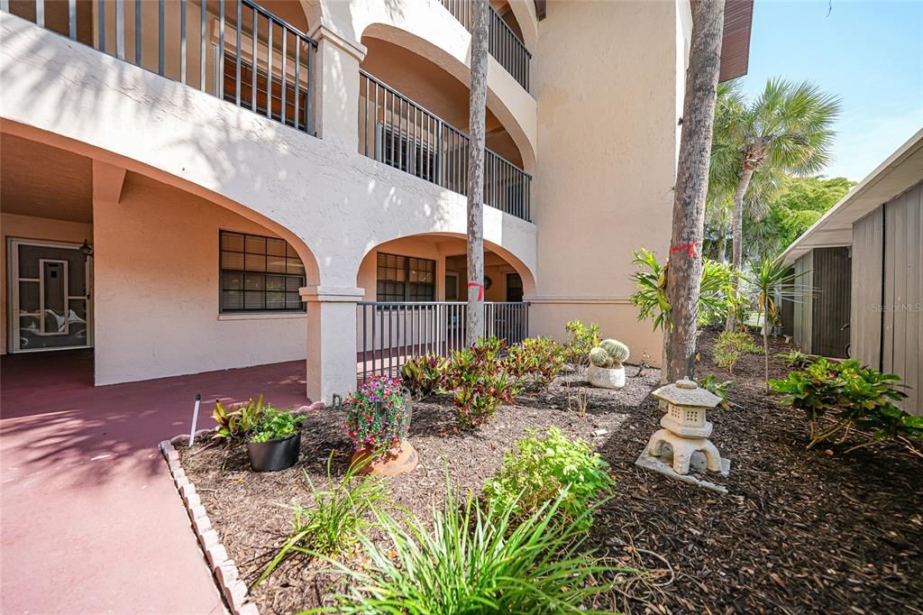 For Sale: $250,000 (3 beds, 2 baths, 1447 Square Feet)