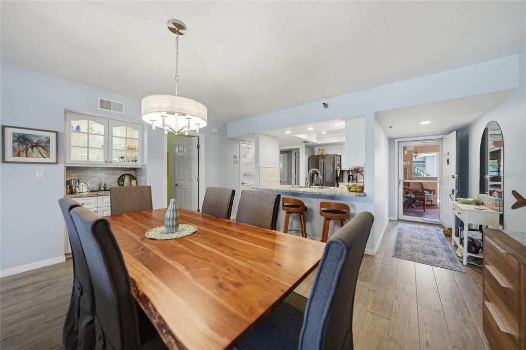 For Sale: $250,000 (3 beds, 2 baths, 1447 Square Feet)