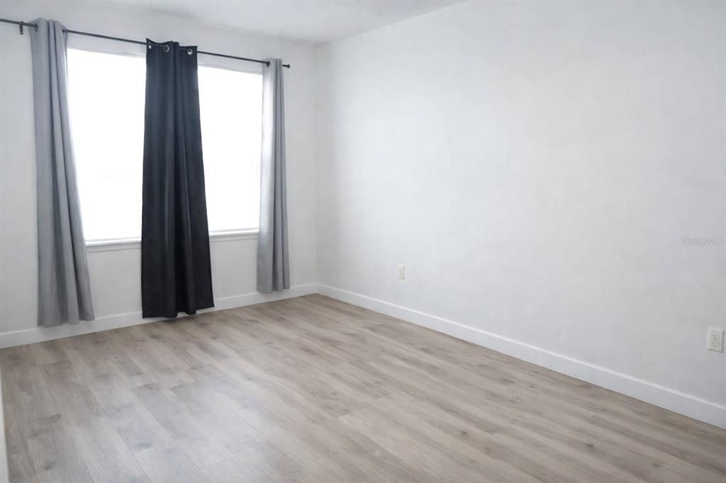 Activo con contrato: $1,850 (2 camas, 2 baños, 1153 Pies cuadrados)