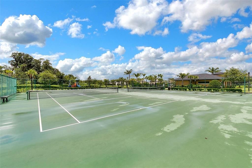 Active With Contract: $779,990 (5 beds, 3 baths, 3493 Square Feet)