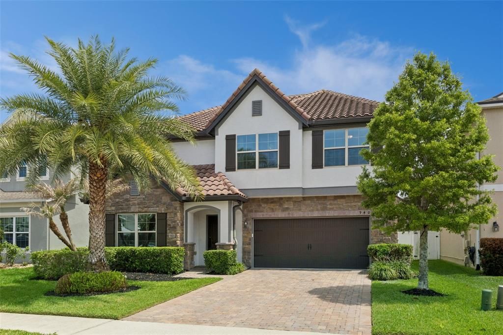 Active With Contract: $779,990 (5 beds, 3 baths, 3493 Square Feet)