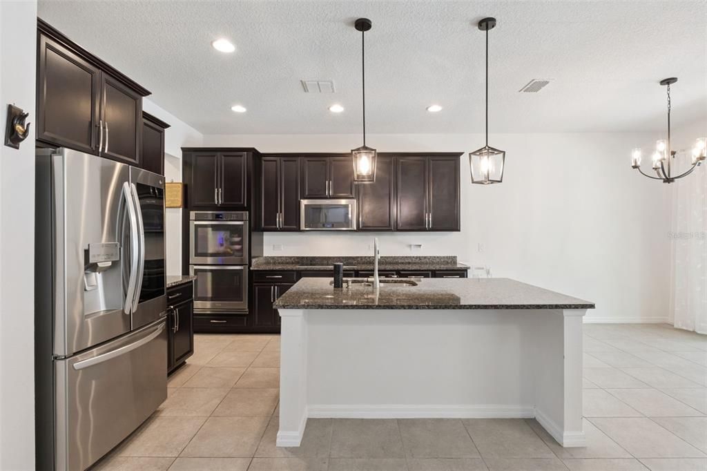 Active With Contract: $779,990 (5 beds, 3 baths, 3493 Square Feet)