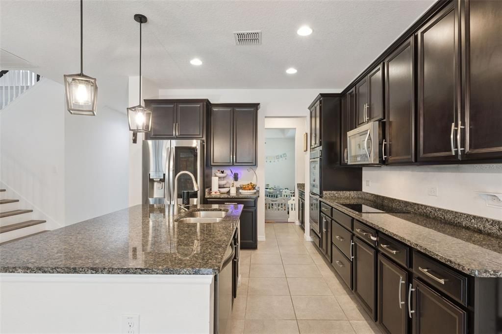 Active With Contract: $779,990 (5 beds, 3 baths, 3493 Square Feet)