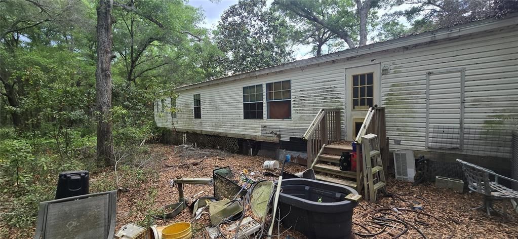 For Sale: $234,900 (3 beds, 2 baths, 1716 Square Feet)