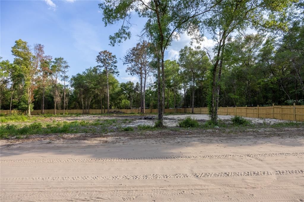 待售: $49,000 (0.69 acres)