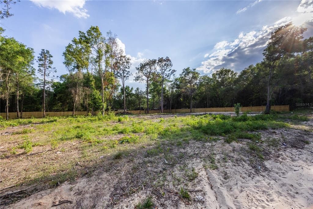 待售: $49,000 (0.69 acres)