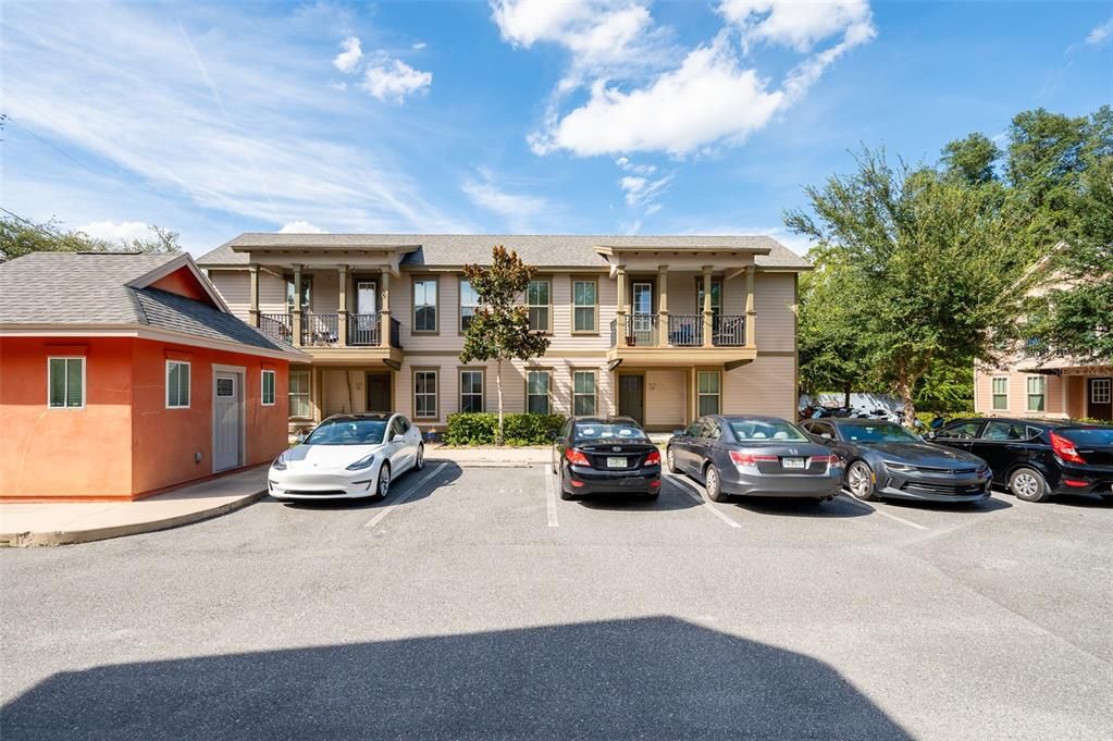 For Rent: $2,670 (3 beds, 3 baths, 1320 Square Feet)