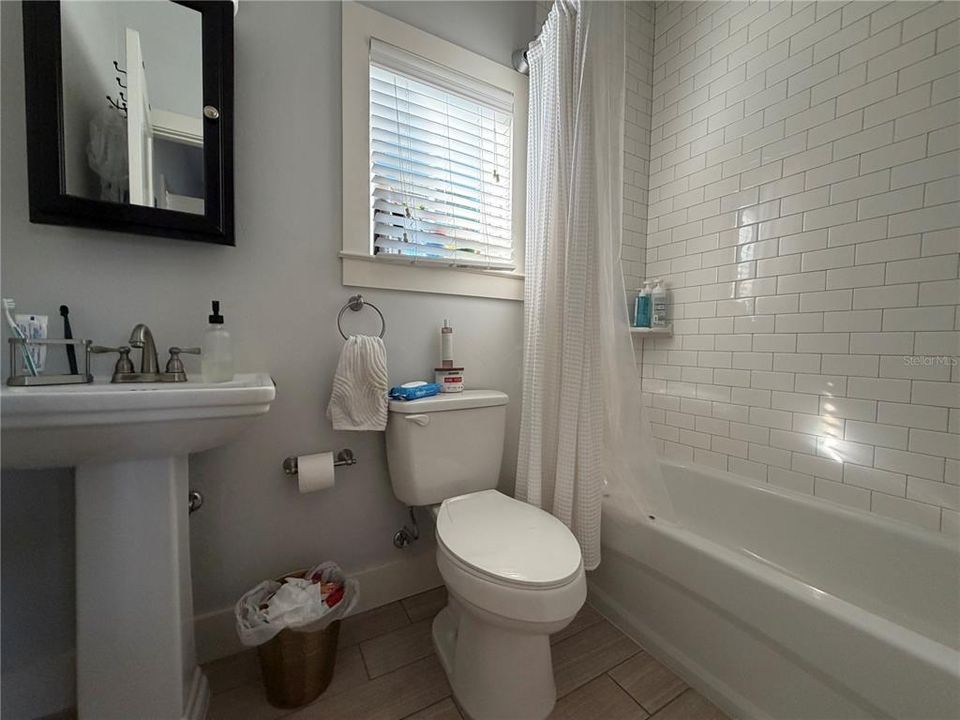 For Rent: $2,670 (3 beds, 3 baths, 1320 Square Feet)