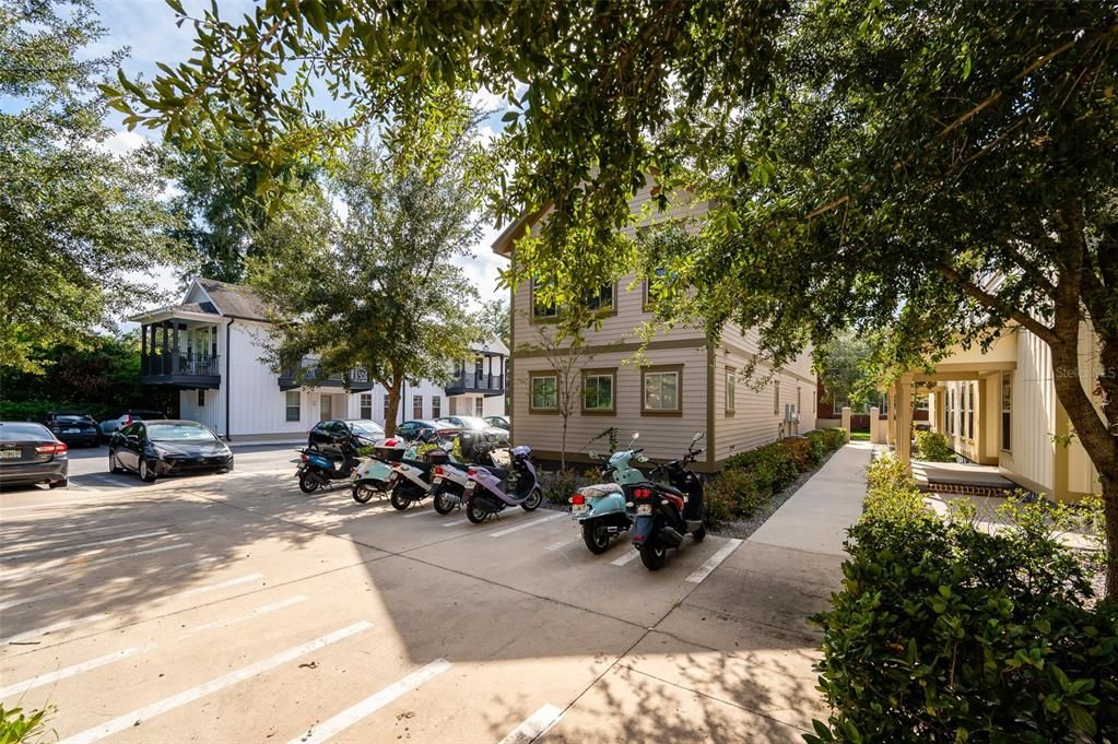 For Rent: $2,670 (3 beds, 3 baths, 1320 Square Feet)