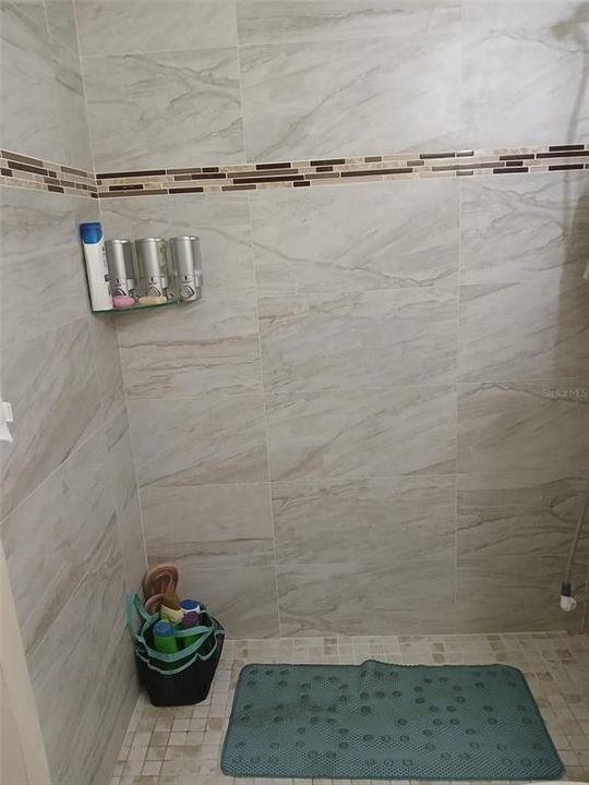 В аренду: $1,250 (1 спален, 1 ванн, 500 Квадратных фут)