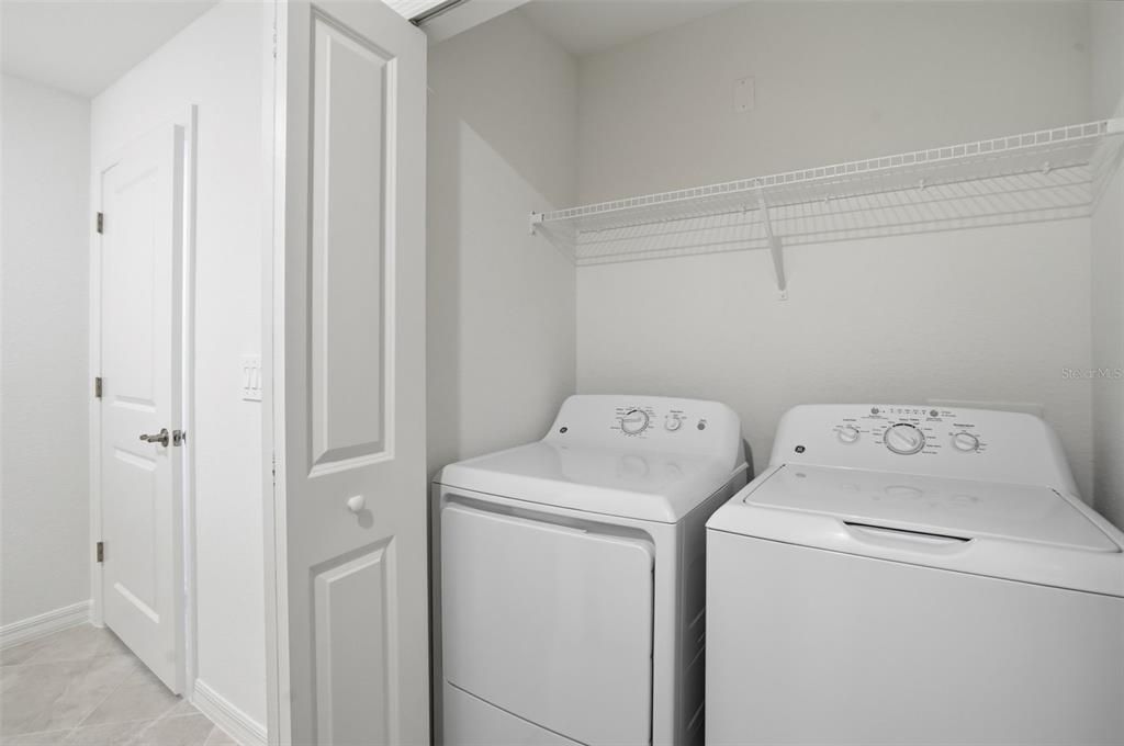 For Sale: $239,997 (2 beds, 2 baths, 1120 Square Feet)