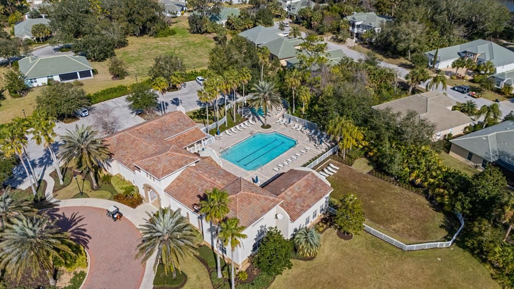 For Sale: $299,999 (3 beds, 2 baths, 1636 Square Feet)