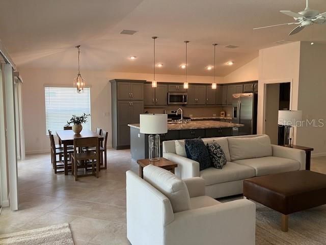Active With Contract: $674,900 (3 beds, 3 baths, 2033 Square Feet)