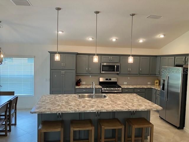 Active With Contract: $674,900 (3 beds, 3 baths, 2033 Square Feet)