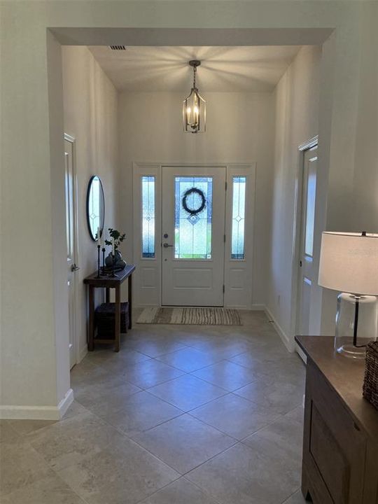 Active With Contract: $674,900 (3 beds, 3 baths, 2033 Square Feet)