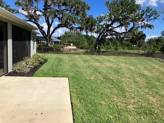 Active With Contract: $674,900 (3 beds, 3 baths, 2033 Square Feet)