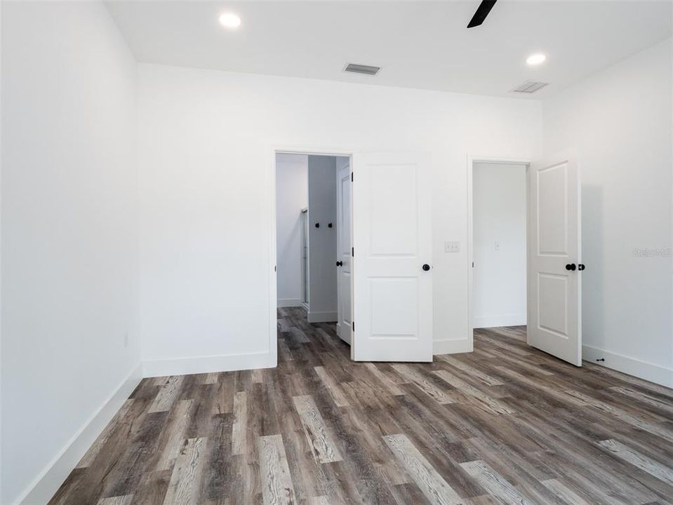 En Venta: $350,000 (3 camas, 2 baños, 1669 Pies cuadrados)