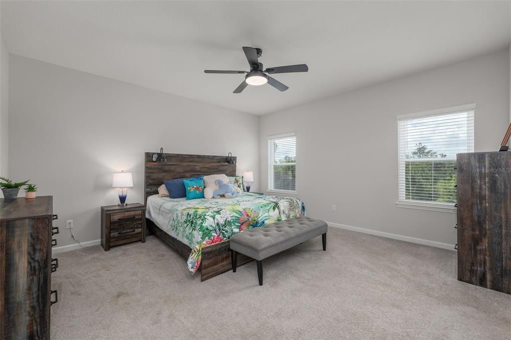 For Sale: $400,000 (3 beds, 2 baths, 2498 Square Feet)