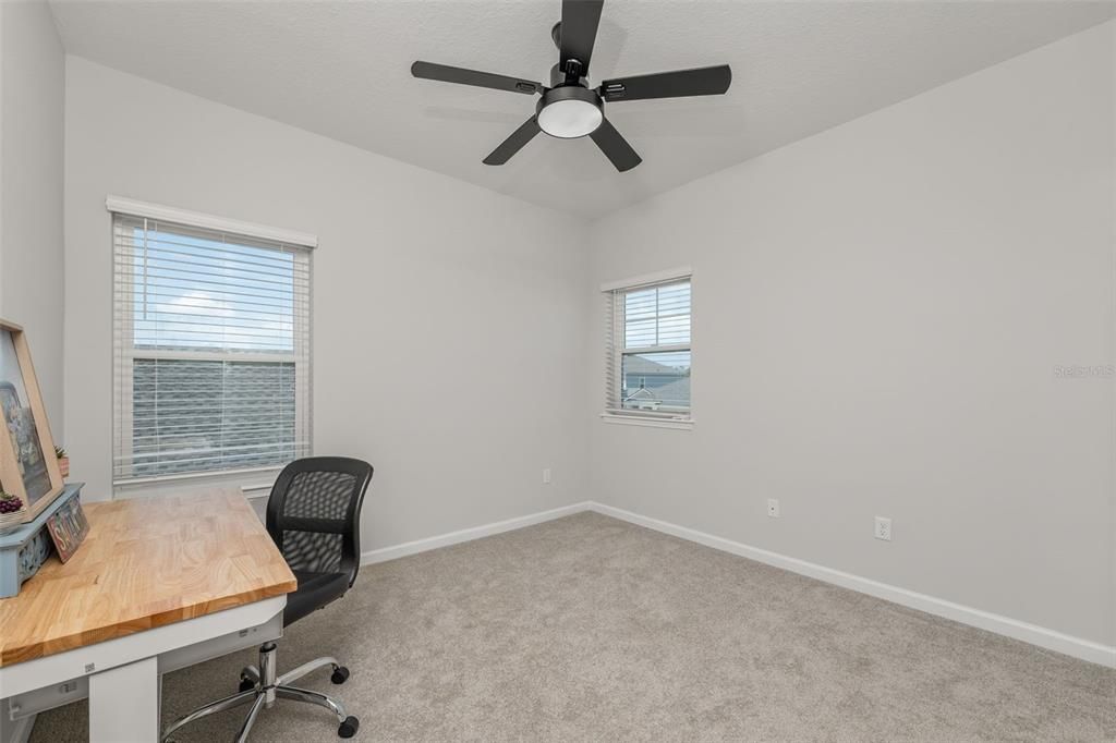For Sale: $400,000 (3 beds, 2 baths, 2498 Square Feet)