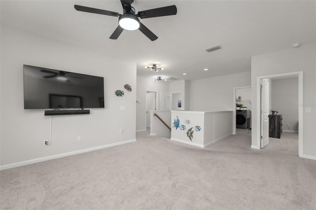 For Sale: $400,000 (3 beds, 2 baths, 2498 Square Feet)