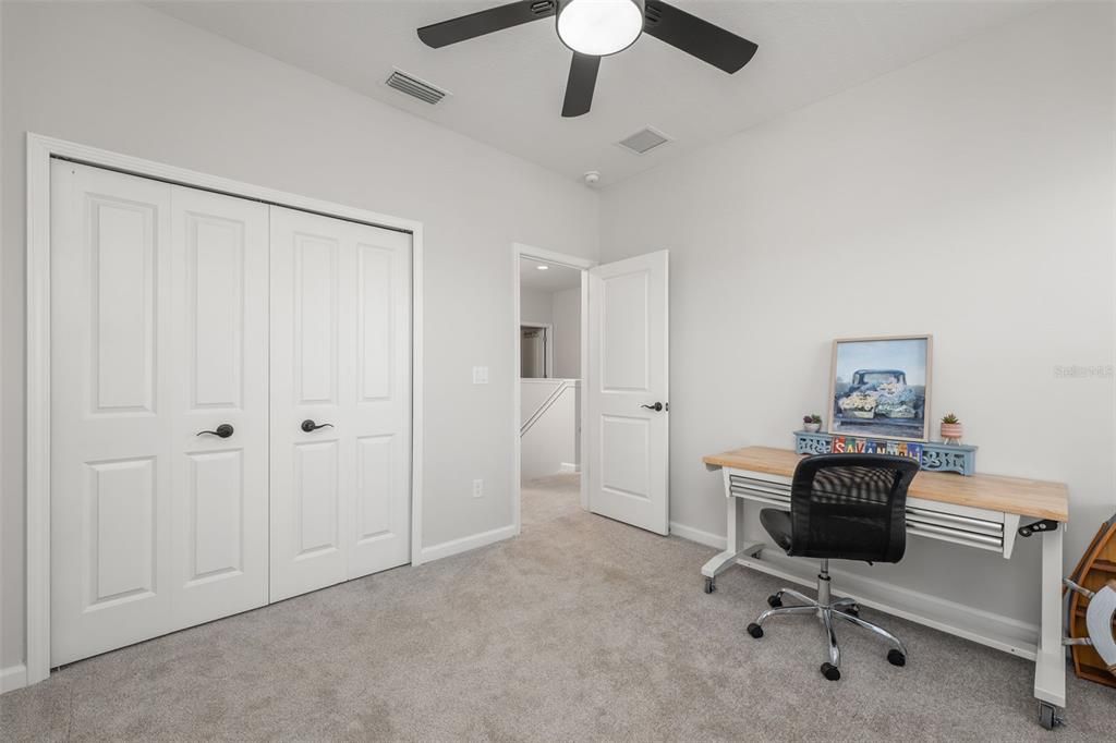 For Sale: $400,000 (3 beds, 2 baths, 2498 Square Feet)